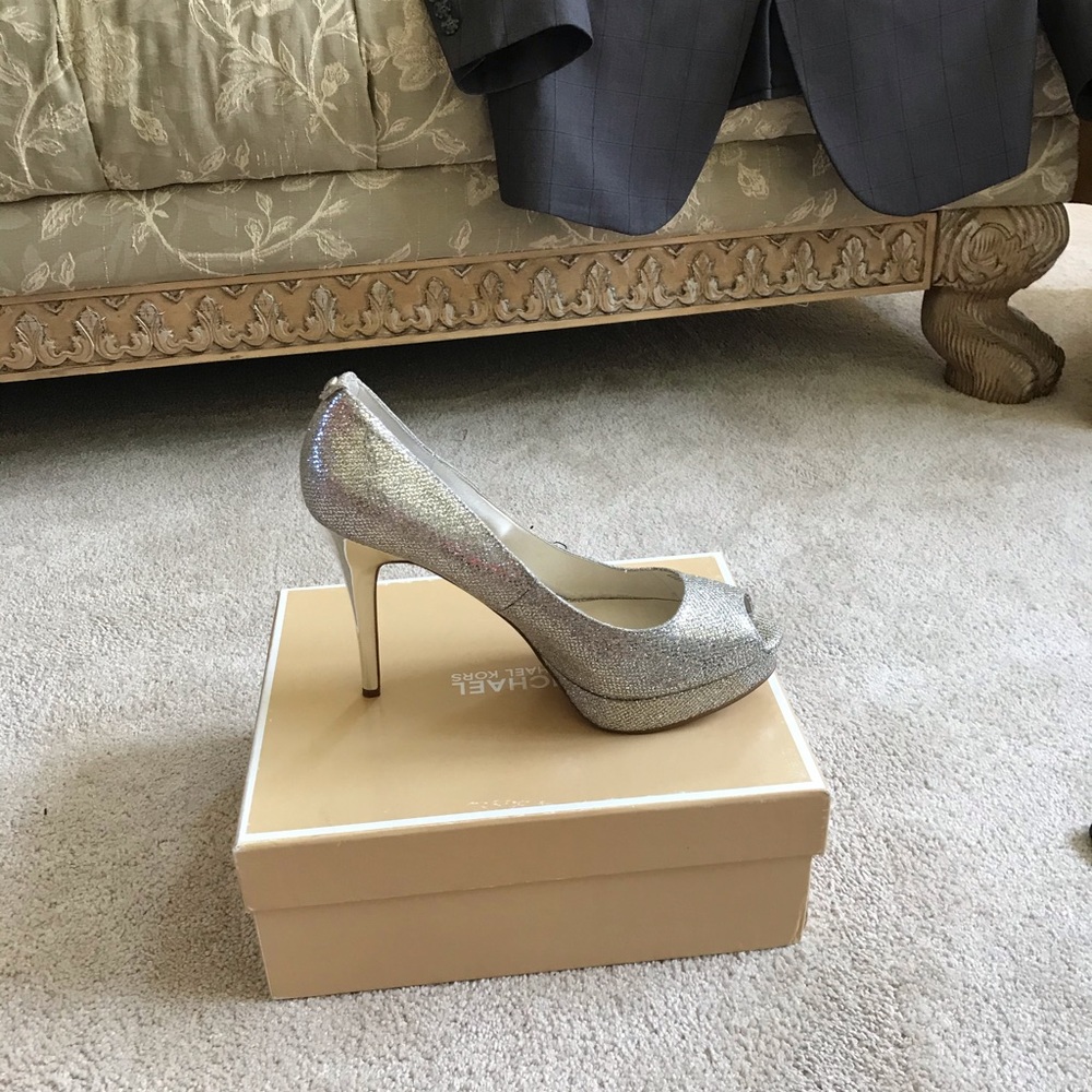 Women’s Shoes For Sale $25
